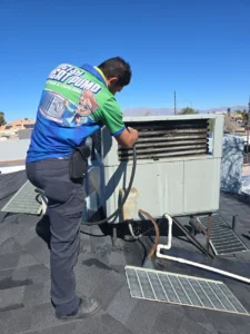 Doctor-Heat-Pump-Rooftop-Maintenance